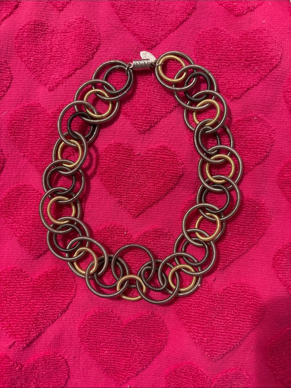 Interlinked Double-Ring Statement Necklace in Gold and grey lightweight!